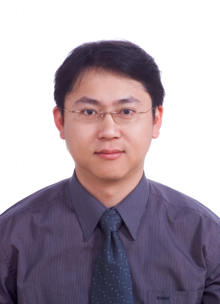 邱家億