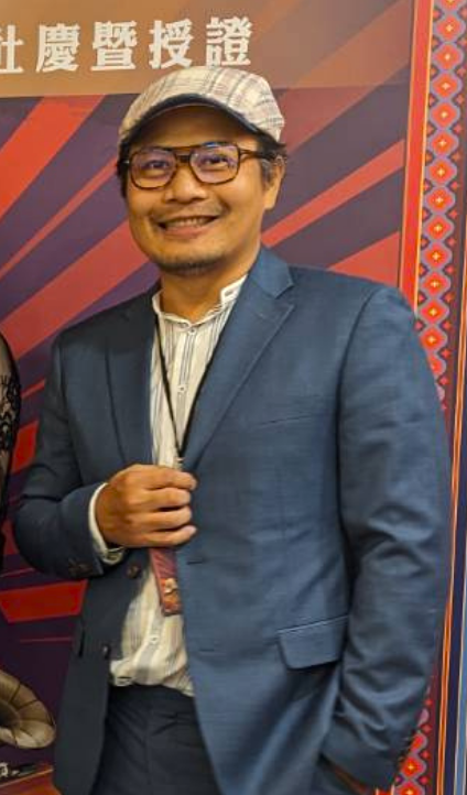 陳德億